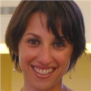 Laureata in Giurisprudenza e mediatrice familiare, offro il mio aiuto per l'apprendimento del DIRITTO